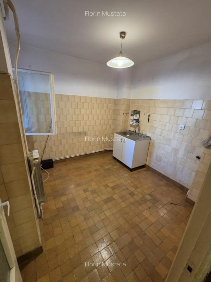 Apartament 4 camere, confort 1 decomandat, zona Obor, etaj 1. - 2