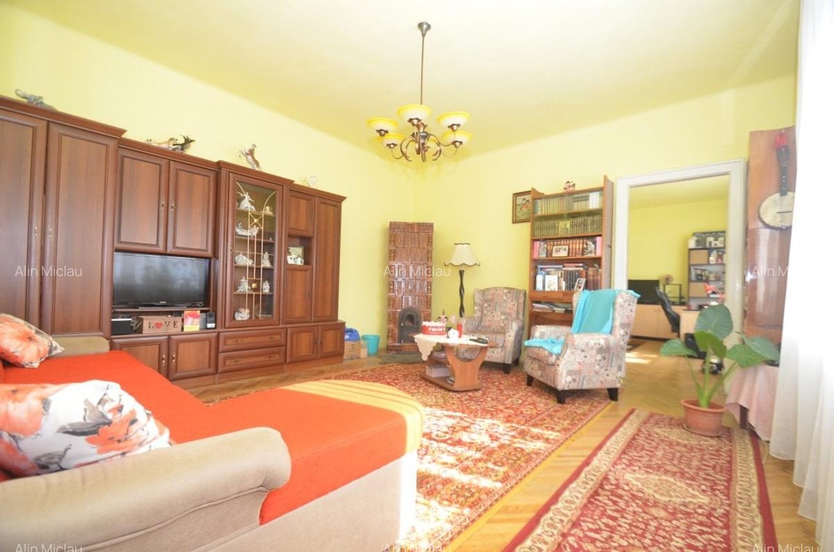 Apartament cu 2 camere semidecomandat în P-ța Maria - 1