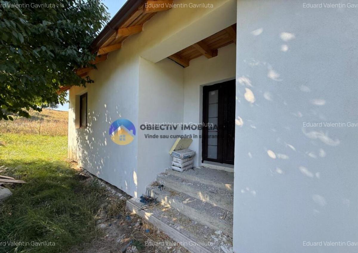 Casa + Teren de vanzare Zona Ciritei/An constructie 20 - 5