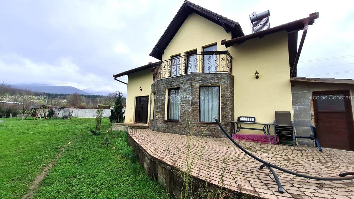 Casa individuala 230mp cu teren 1100mp Tocile - 1