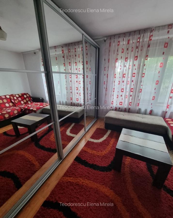 2 case in aceea?i curte Smardan, Galati - 15