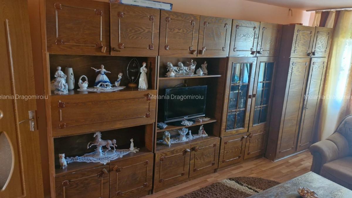 Apartament de vânzare - 8