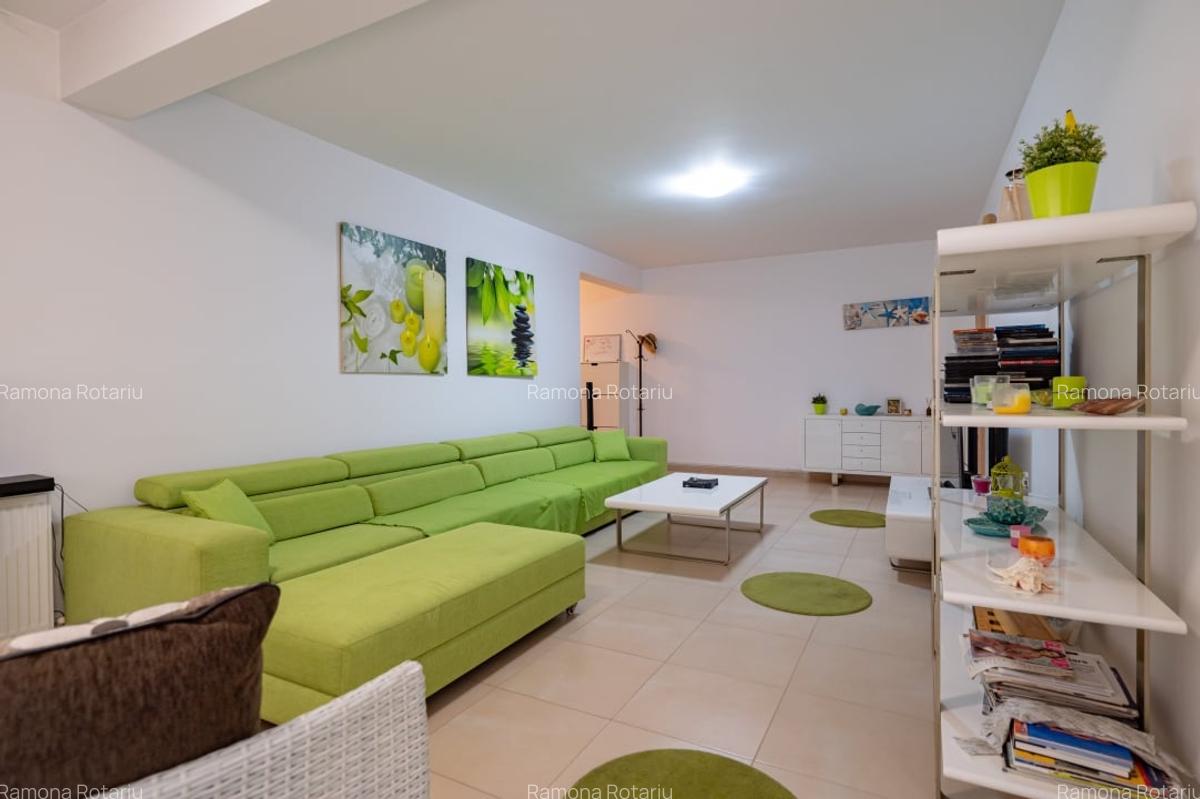 3 camere, 115 mp, Mamaia, zona centrala, pret sub media zonei (1350 euro/mp)! - 2 3 camere, 115 mp, Mamaia, zona centrala, pret sub media zonei (1350 euro/mp)! - 2