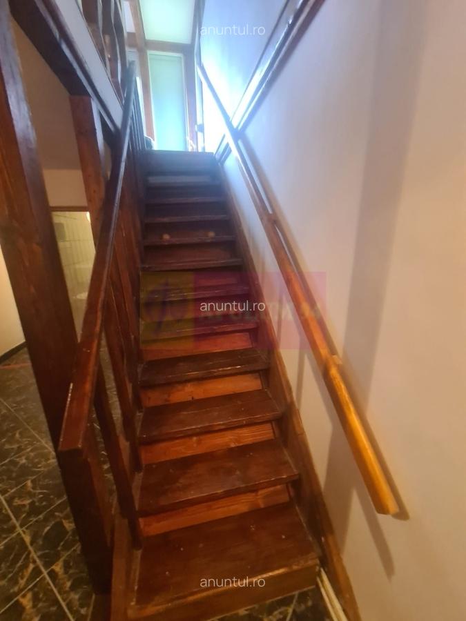Vila de vanzare cu 5 camere in Busteni - 12