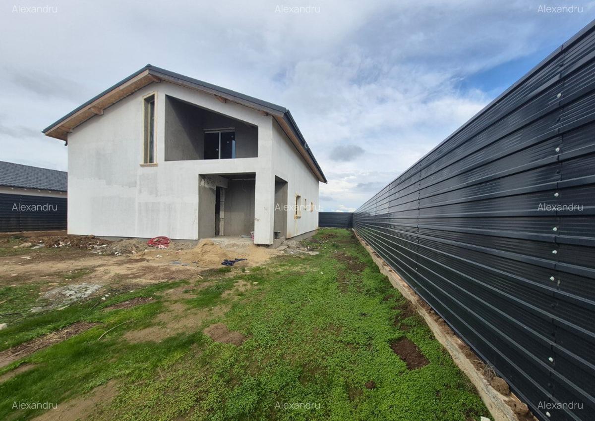 Vila de vanzare in Balotesti,vecinatate lac - 9