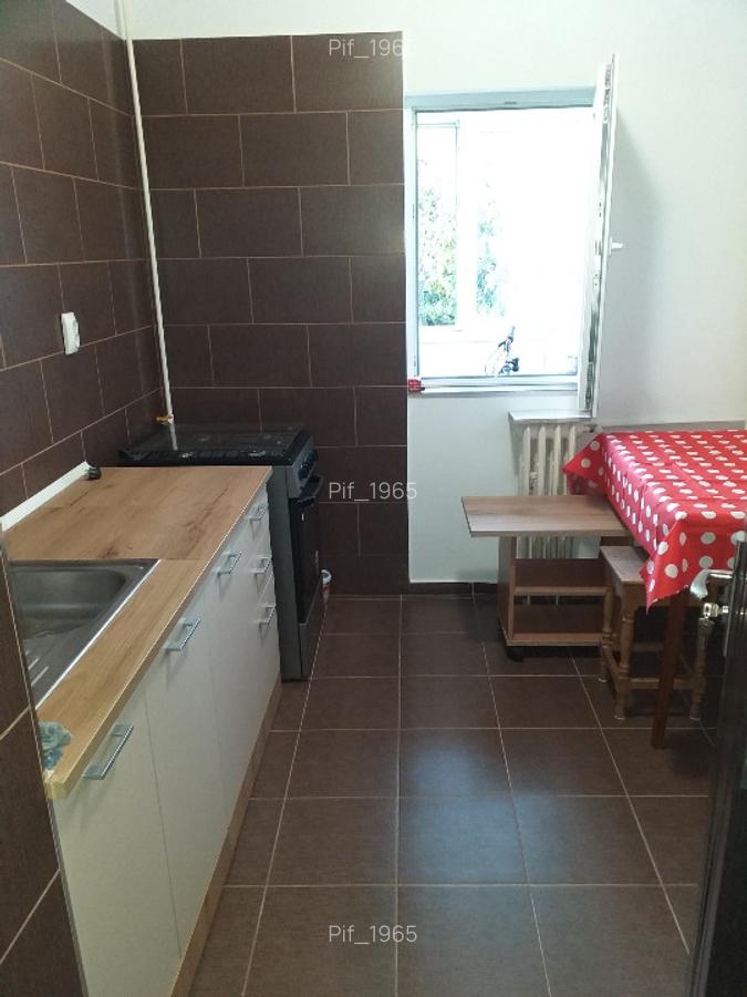 Particular, 2 camere cf1, dec, 52 mp, et3/4. Metrou Gorjului - 2