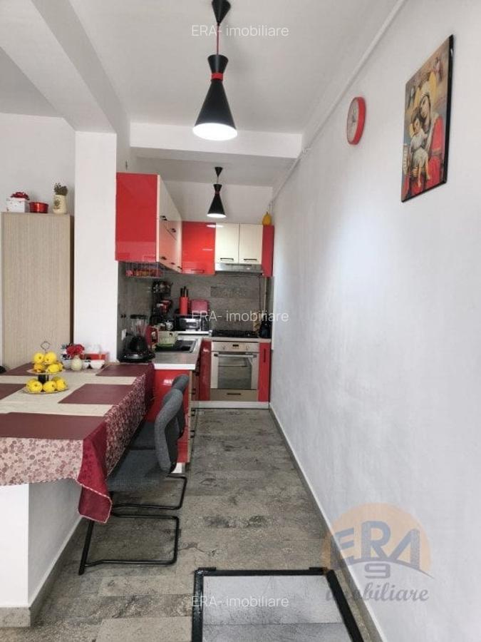 Apartament cu 3 camere decomandat, mobilat în Central - 3