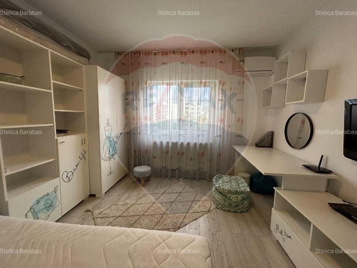 Apartament cu 3 camere decomandat, mobilat în 13 Septembrie - 9