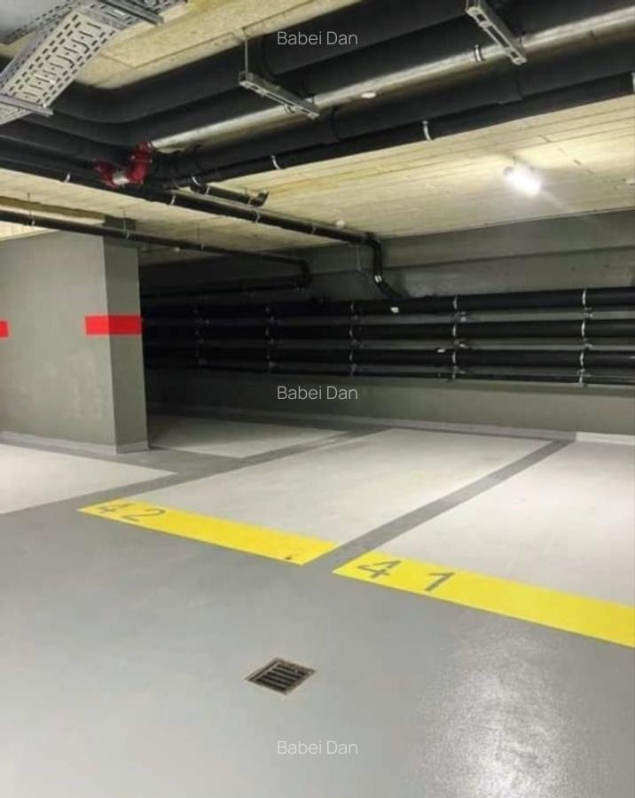 PRIMUL RÂND LA MARE - Vând ori Schimb Apartament Exclusivist cu Parcare Subteran - 10