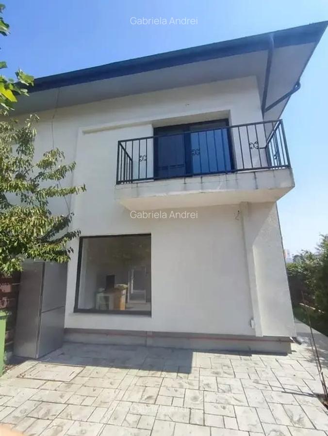 Casă cu 4 Camere | Langa Penny Odai | Semimobilata | Pod, Gradina - 1