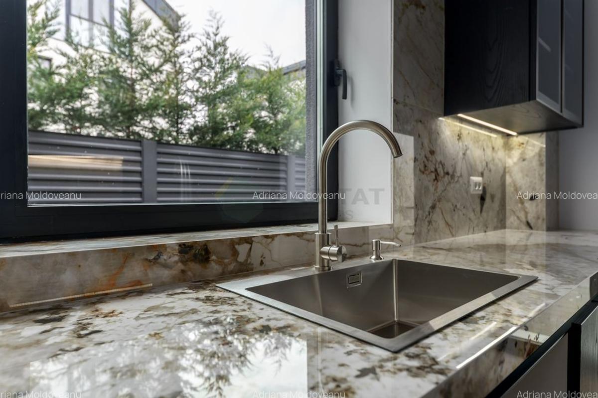VILA  IANCU NICOLAE, 5 dormitoare, 3 terase, garaj, gradina - 13