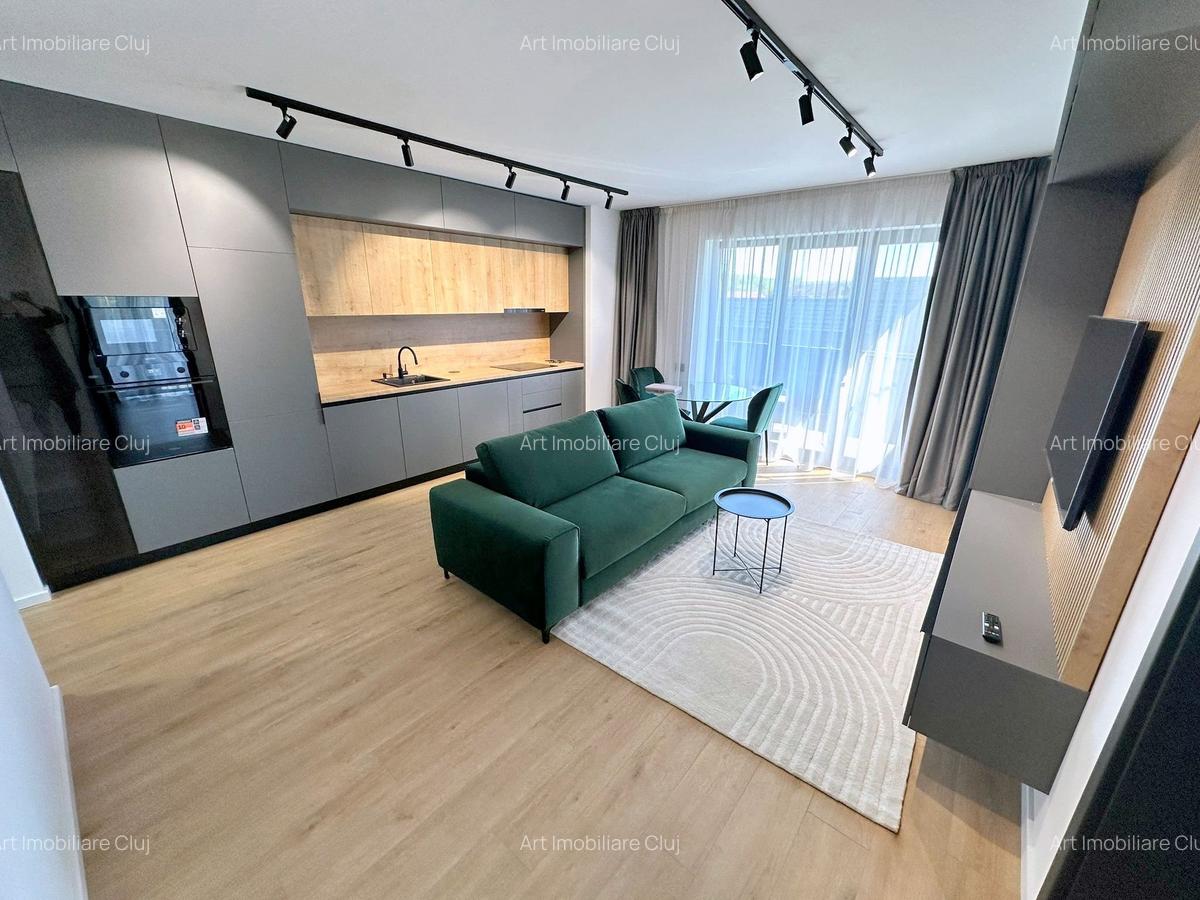 Apartament cu 2 camere semidecomandat, mobilat în Central - 2