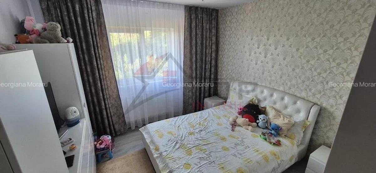 Apartament cu 2 camere decomandat, etaj intermediar - CUG,  Cartier Visoianu - 2