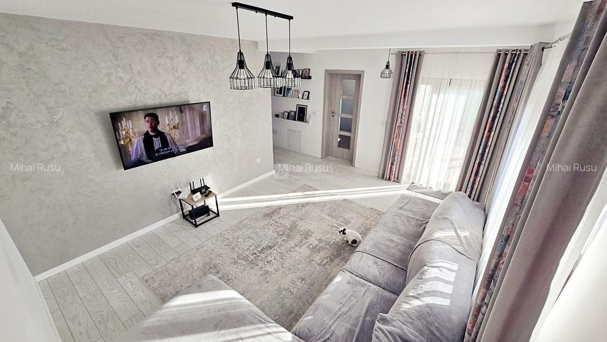 Breazu, proprietate superba P+E+pod, mobilata & utilata, ready to move - 1