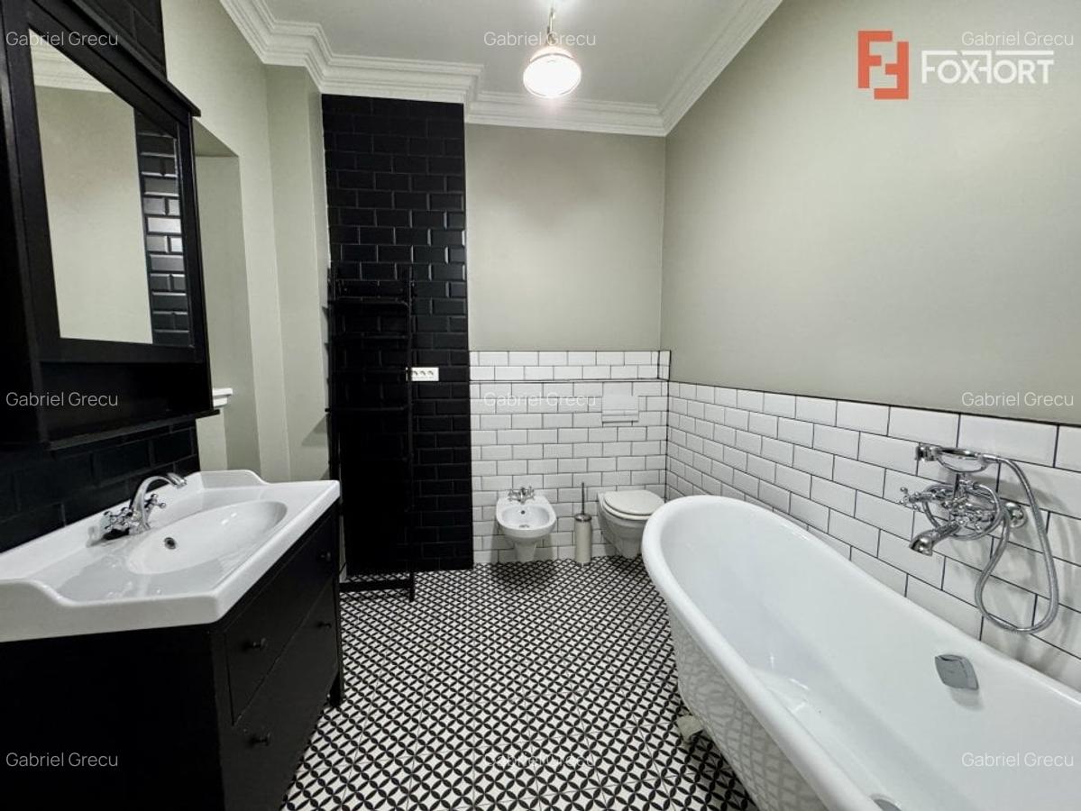 Apartament deosebit, 3 camere, zona Central - Bld. C.D. Loga - 20