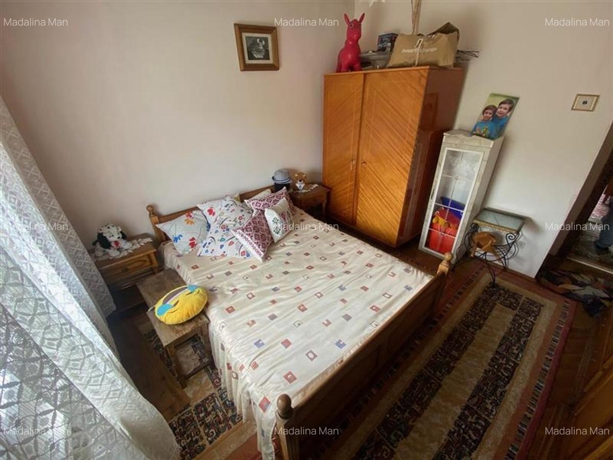 Apartament cu 3 camere de vanzare in Tudor - 1