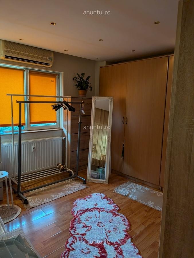 Calea Mosilor, 10 min. metrou Obor, apartament 4 camere transformat in 3 - 4
