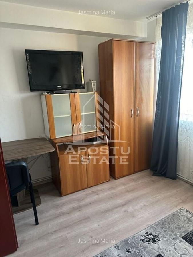 Garsoniera in zona UMT, etaj intermediar, ideal pentru investitie - 5