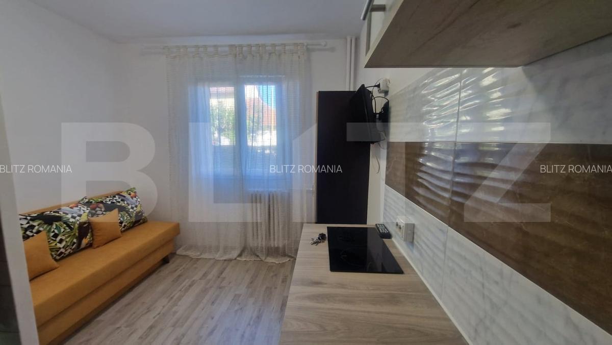 Camera de camin renovata complet cu baie - 6