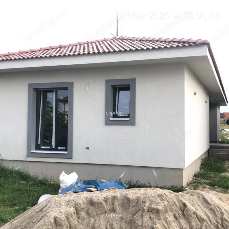 Casa 3 dormitoare INDIVIDUALA pe parter teren 860 mp Giroc - 2