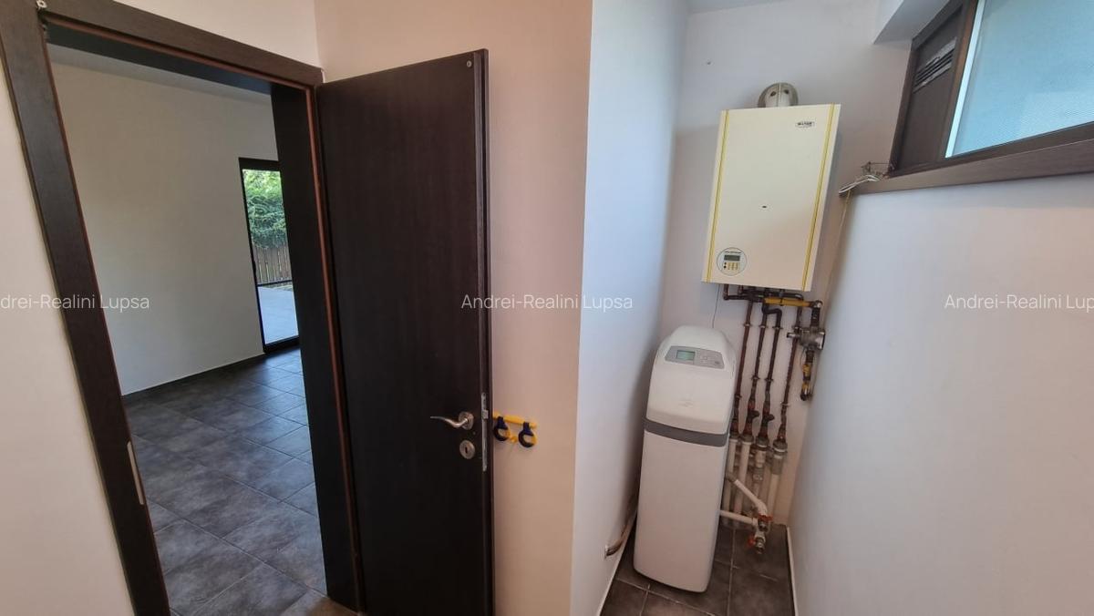 Vila 5 camere | Pipera rezidential | Curte 200 mp | 4 parcari - 6