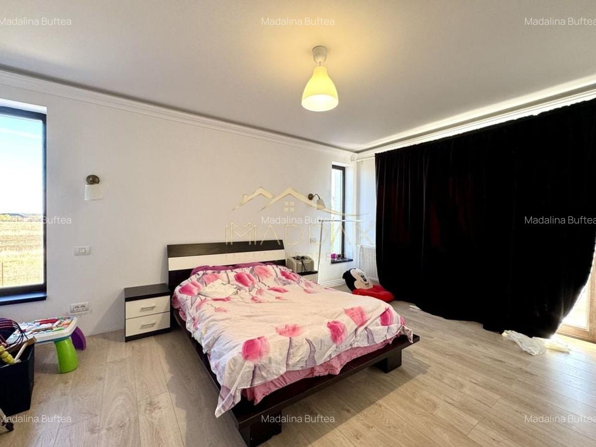 Vila cu 5 camere *420mpc* // 800mp teren // Corbeanca - Tamasi - 40