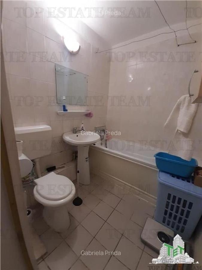 Bd Basarabiei -Parcul National- Vanzare  Garsoniera in bloc  Anvelopat-Libera - 10