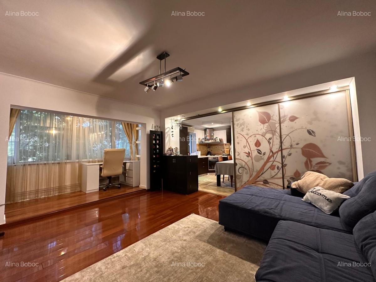 Vanzare apartament 3 camere decomandat, Mall Vitan, etaj 1/4, centrala termica - 3