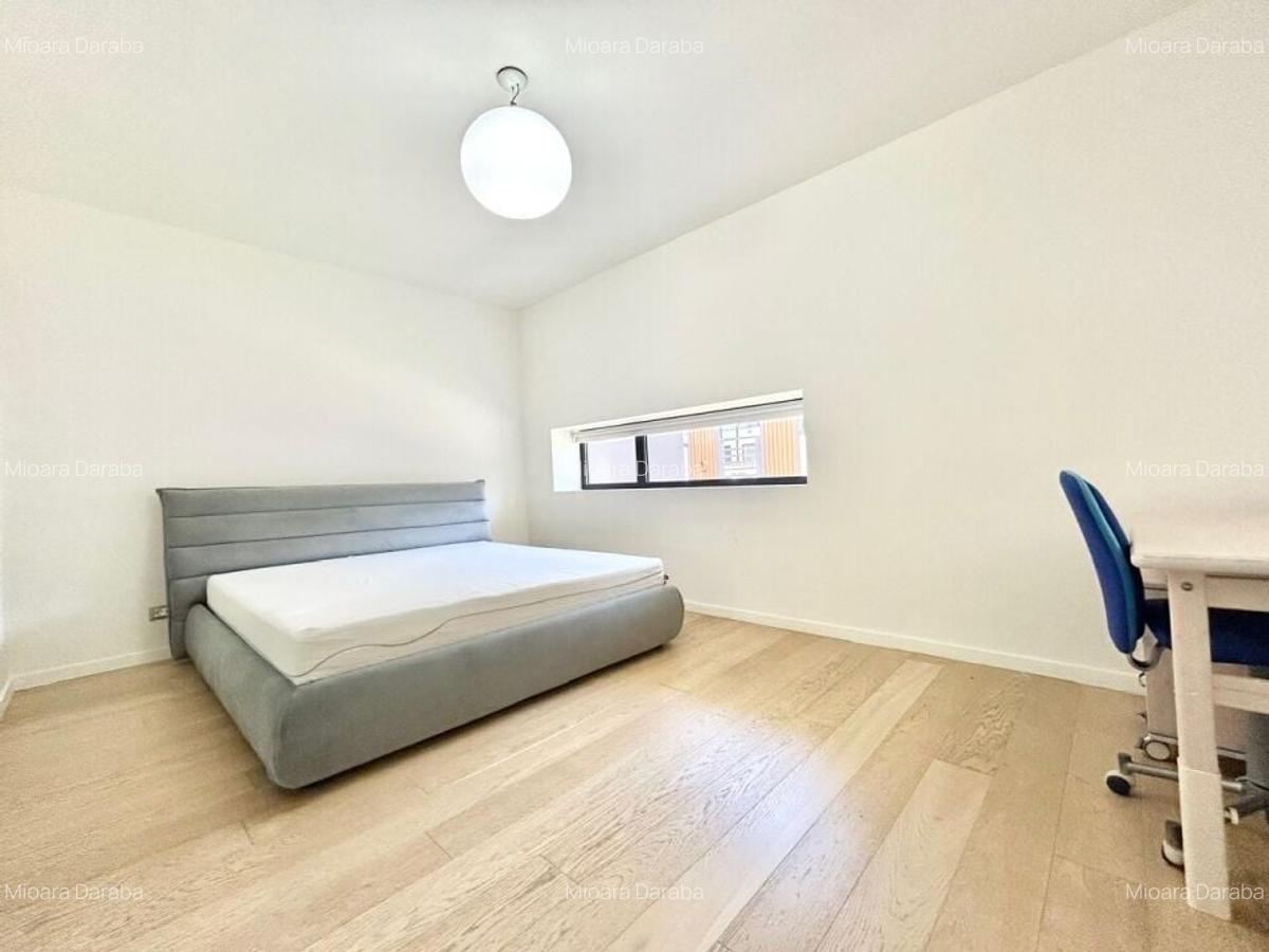 Villa with modern architecture, heated pool, 1000sqm yard, Iancu Nicolae area - 10