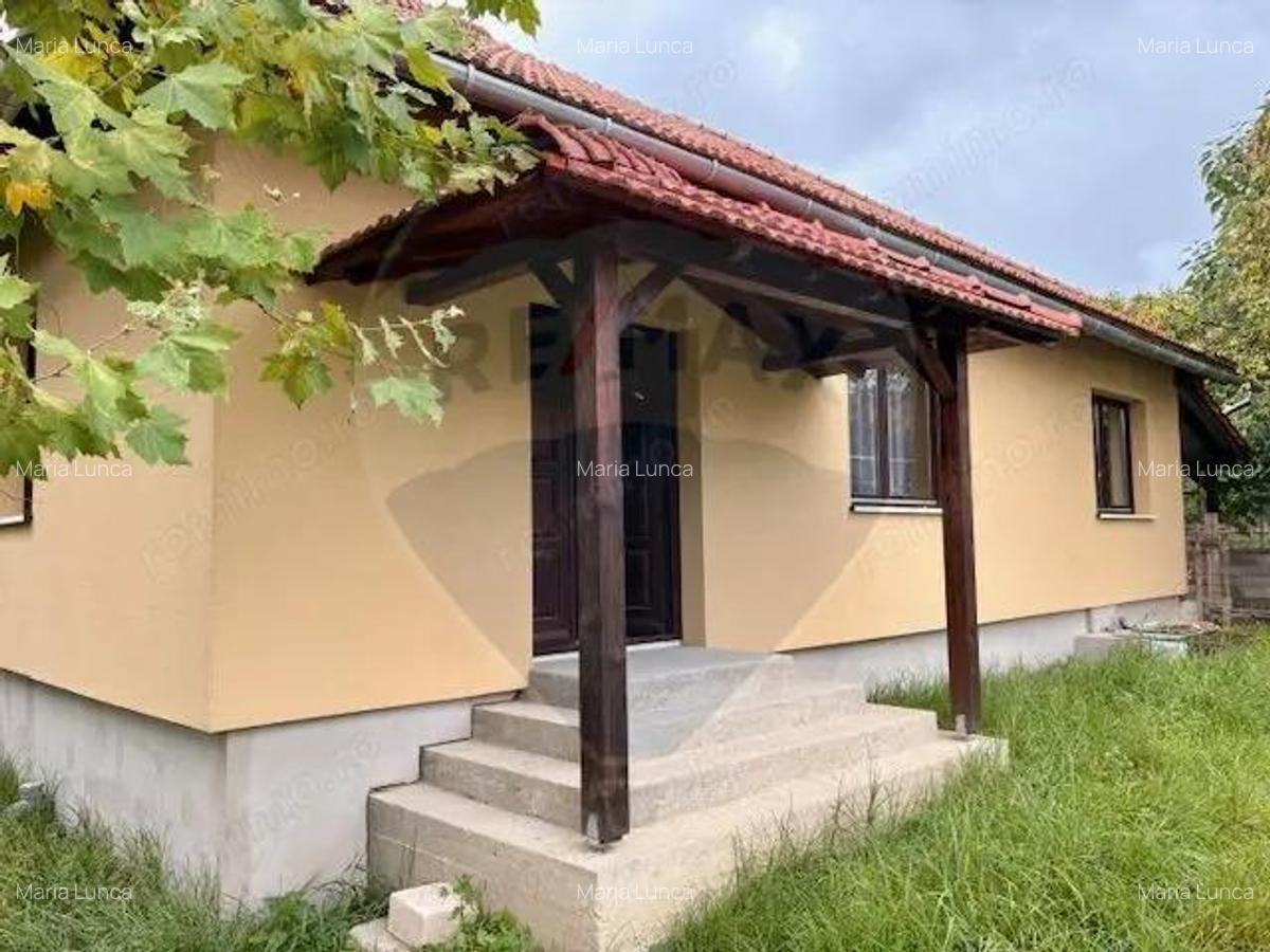 Casa / Vila cu 4 camere de vanzare - 18