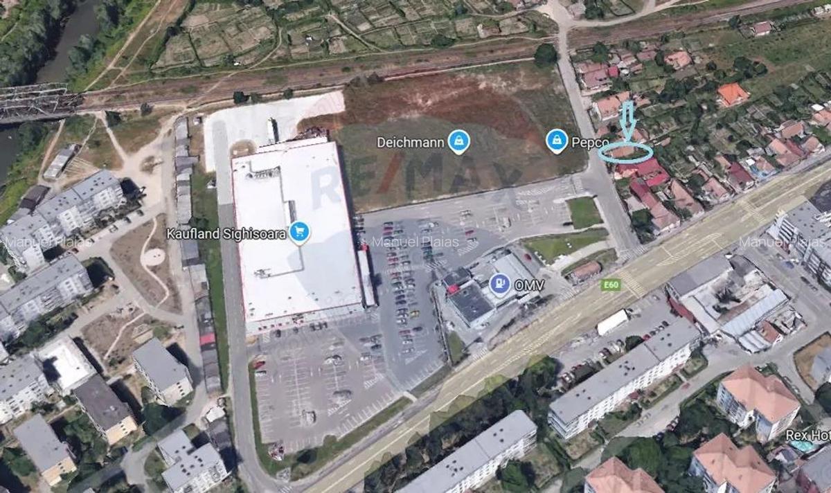 Teren cu cladire pretabil spatiu comercial Sighisoara - 4 Teren cu cladire pretabil spatiu comercial Sighisoara - 4