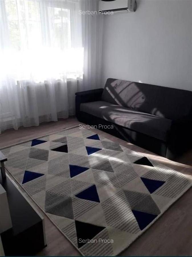Apartament cu 2 camere semidecomandat, mobilat în Podu Roș - 1