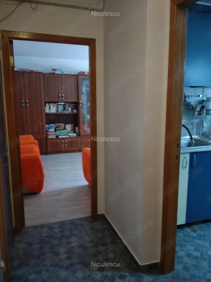 3 Camere , Brancoveanu - etaj 1din 8 , confort 1 , decomandat, bloc din 1986 - 7