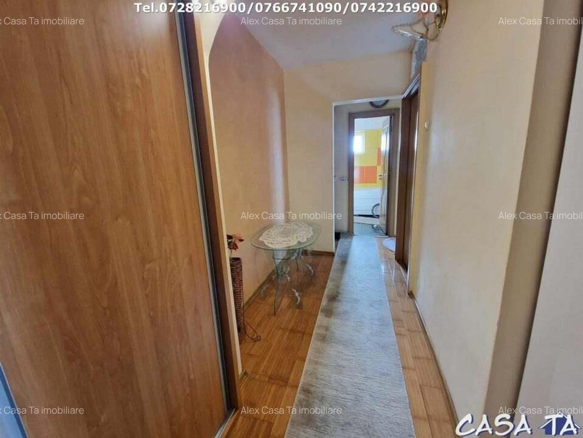 Apartament 3 camere, situat in Targu Jiu, Str 9 Mai - 8