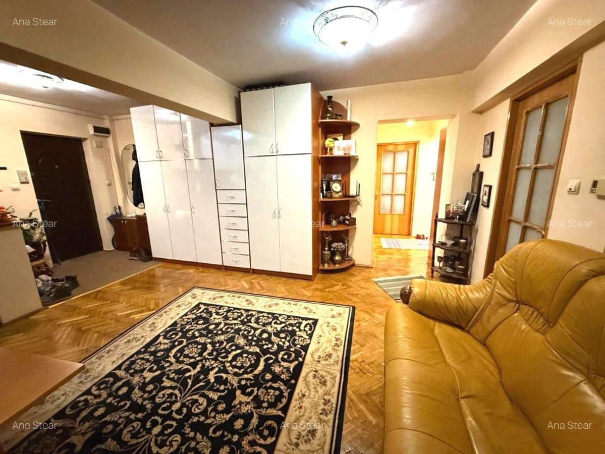 Vanzare apartament spatios cu 4 camere si 2 bai centru Suceava - 2