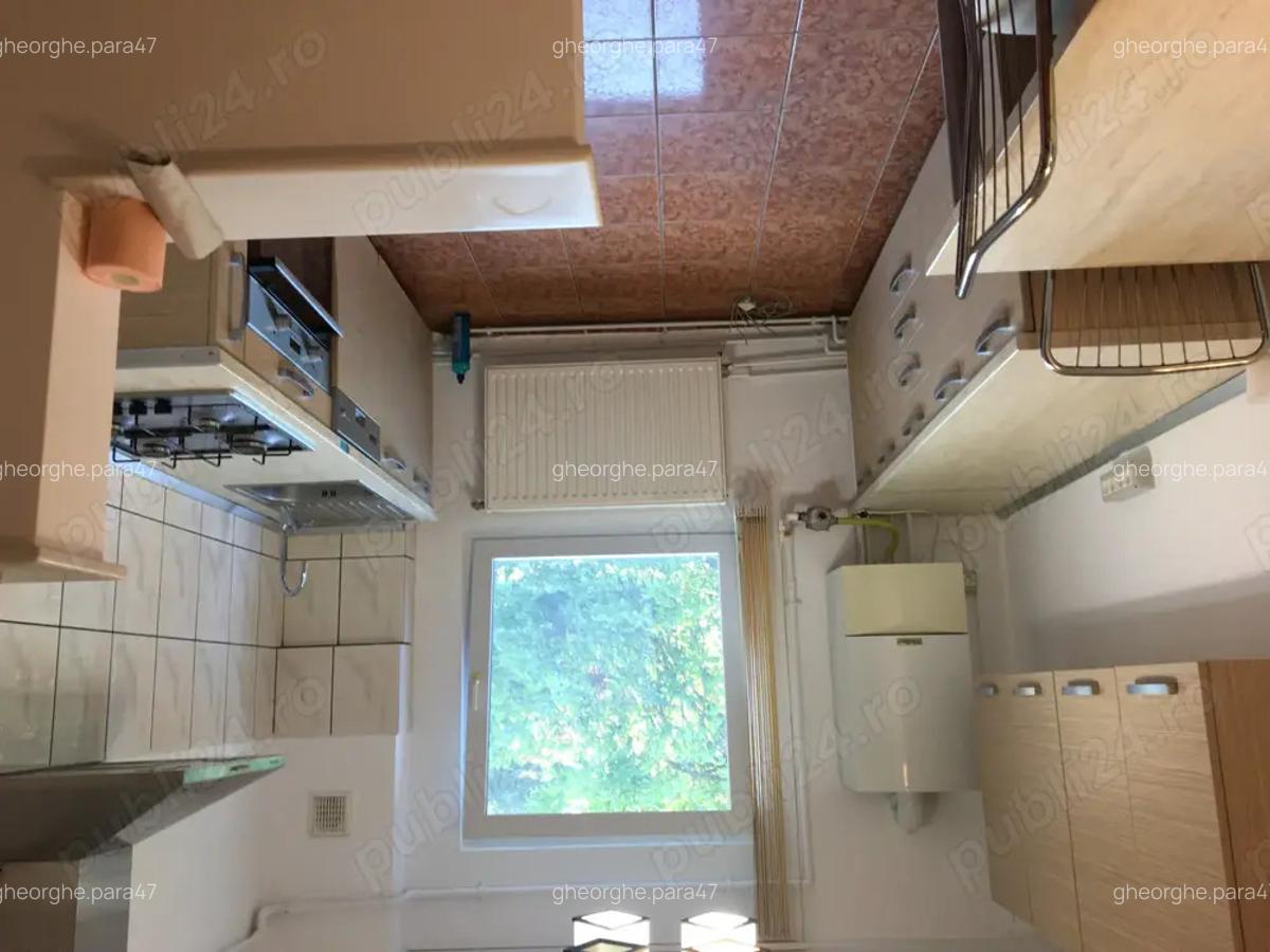 Inchiriez apartament 4 camere cu garaj si 2 boxe sub bloc - 4