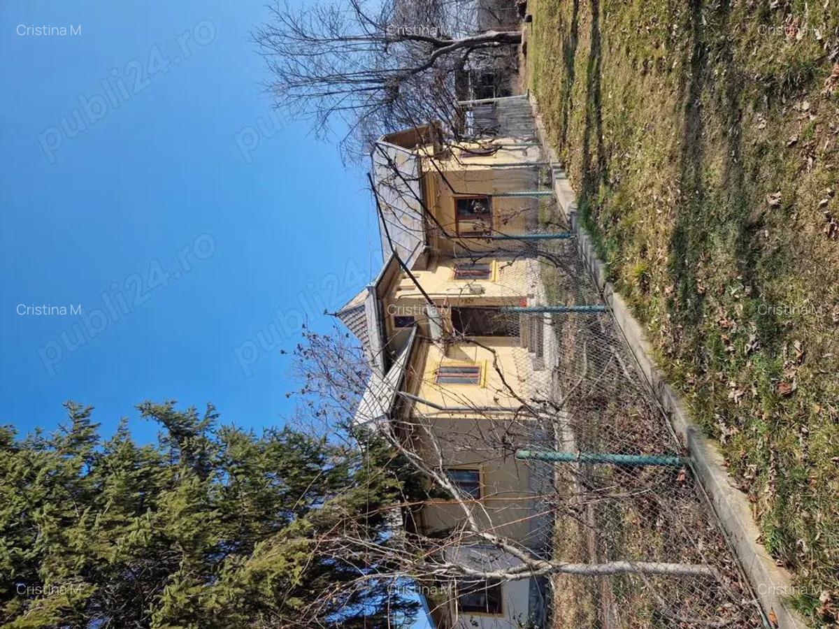 Casa de vanzare in statiunea Puciasa - 1