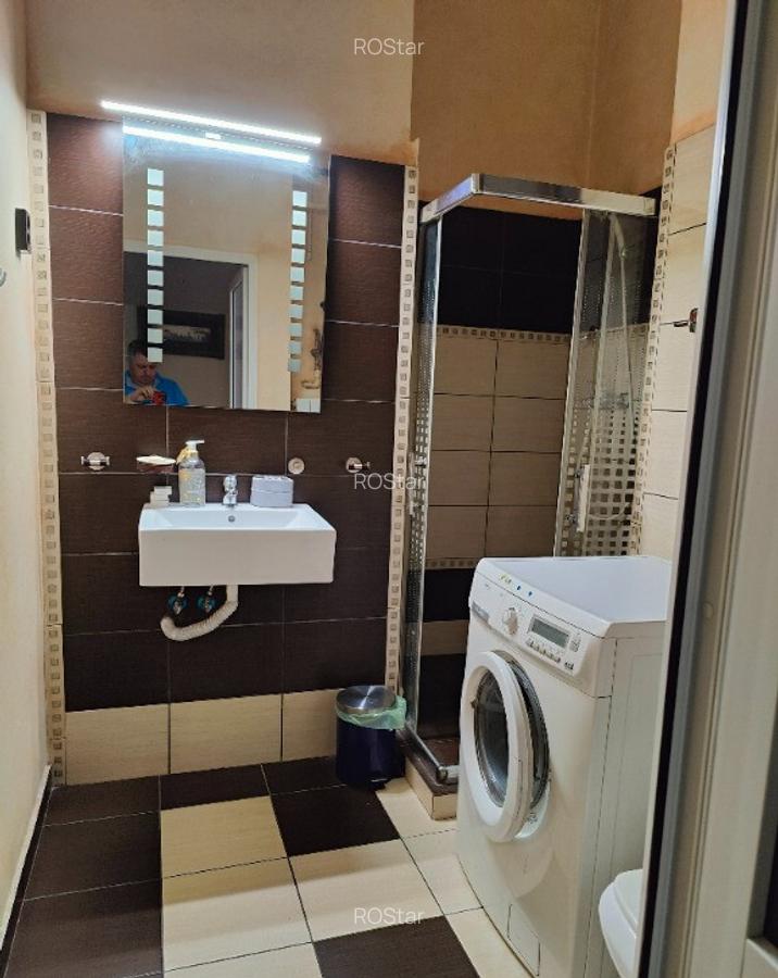 Inchiriez Apartament 4camere 120mp intre Gara centrala si magazin Cris - 3