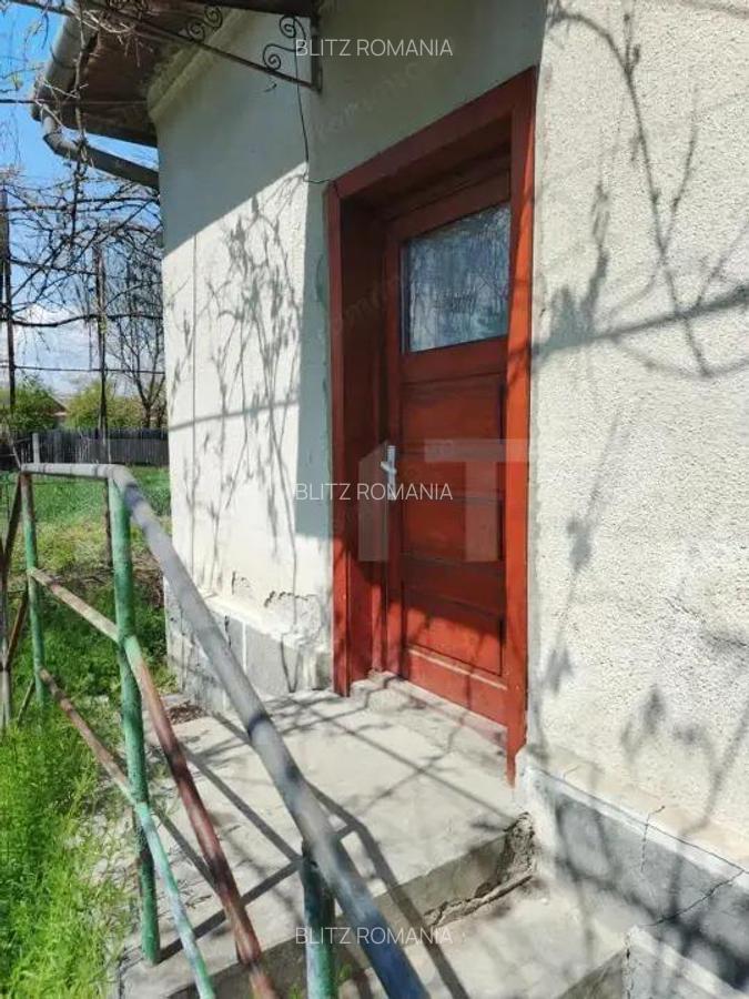 Casa 2 camere,teren 720 mp,comuna Unirea - 9