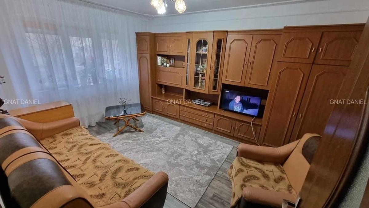 Apartament cu 1 camera, zona Baza 3 - 4