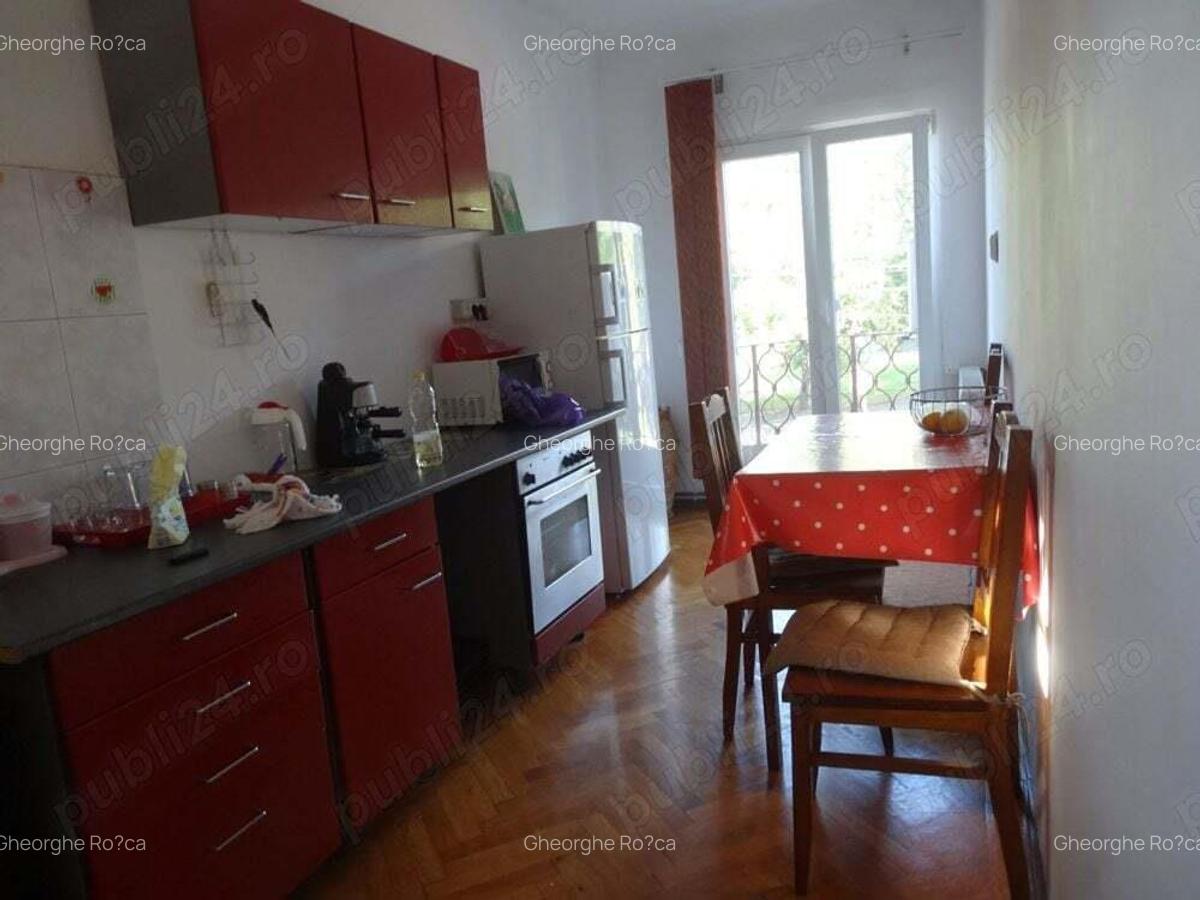 Apartament 2 camere la vila, mobilat, centrala termica proprie, centru - Podgoria, et. 1 - 4
