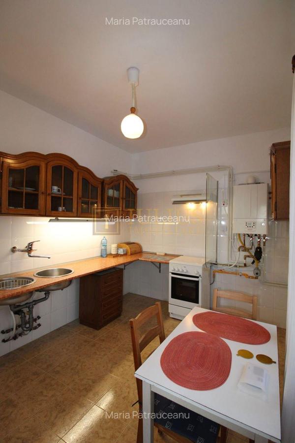Parter inalt, cu 2 ie?iri pe balcon ?i garaj propriu /Take Ionescu - 12