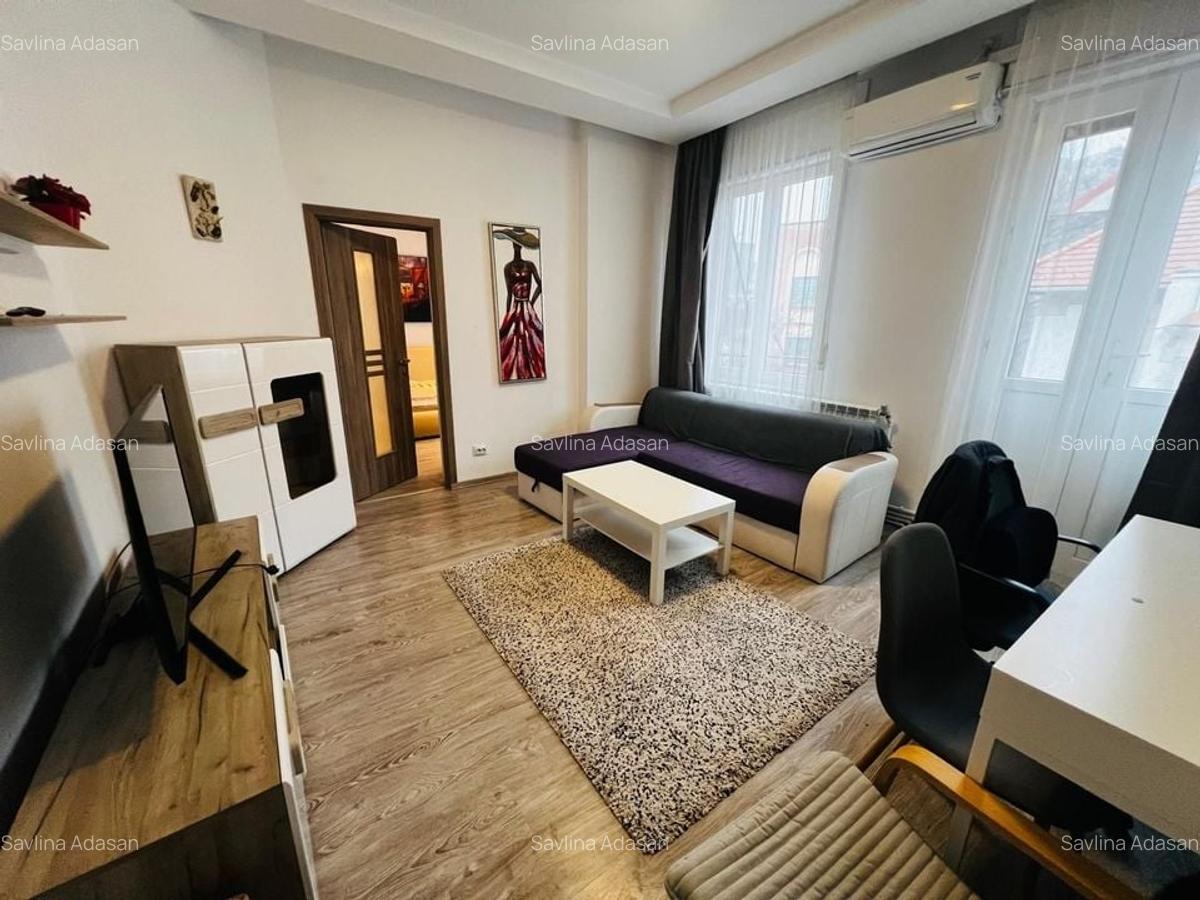 Apartament De Închiriat | 2 camere | Piața Romană - 1