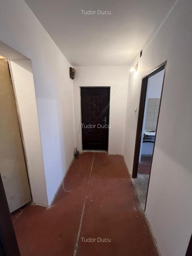 Apartament 3 camere - decomandat - Mihai Bravu - 1