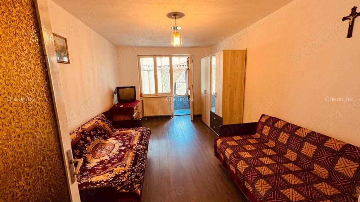 Apartament 2 cam et.1 Moldova Noua - 1
