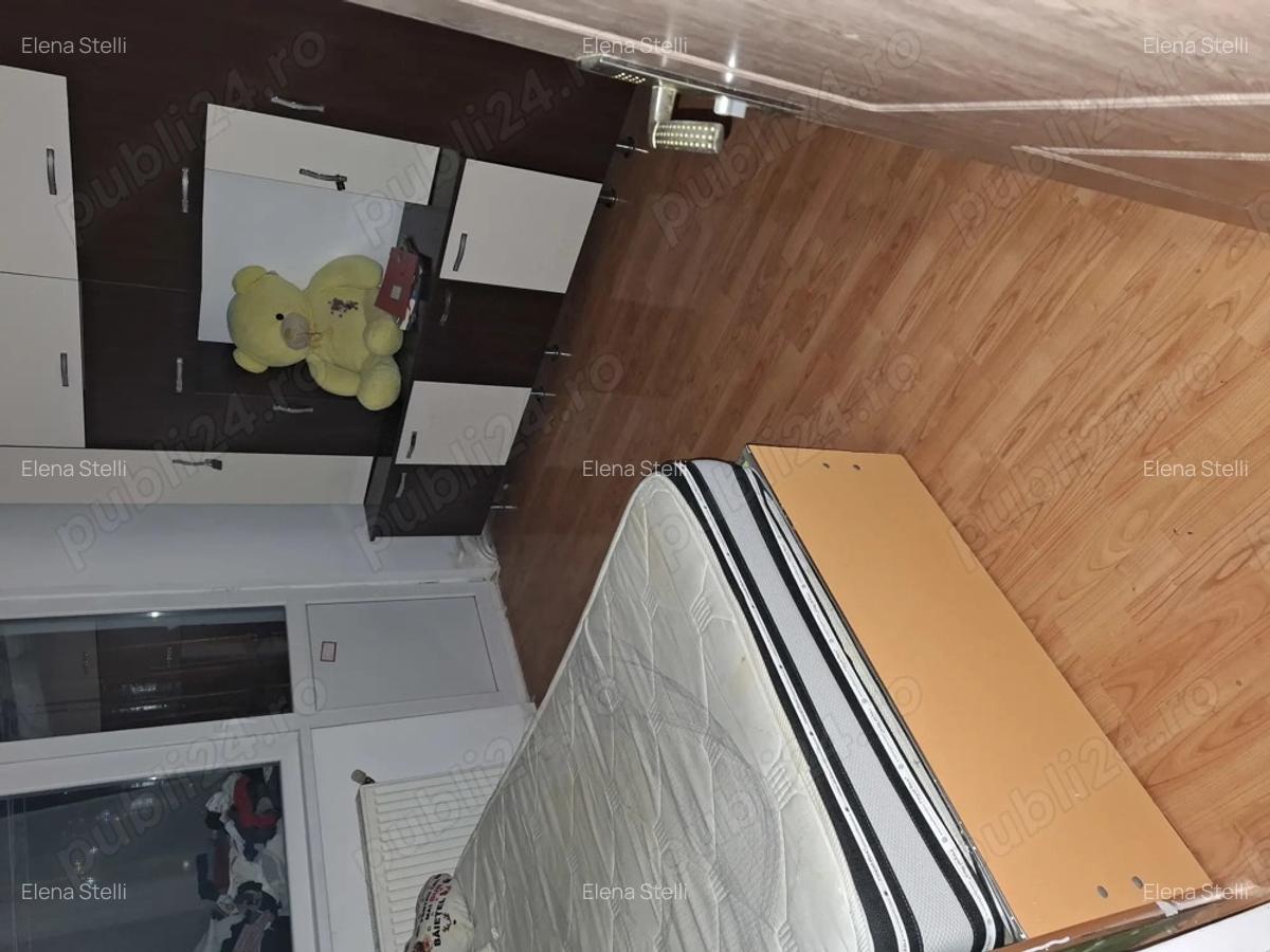 Vand apartament 3 camere..2 terase..centrala..termopane.. bloc D13 ..etajul 8!! - 1
