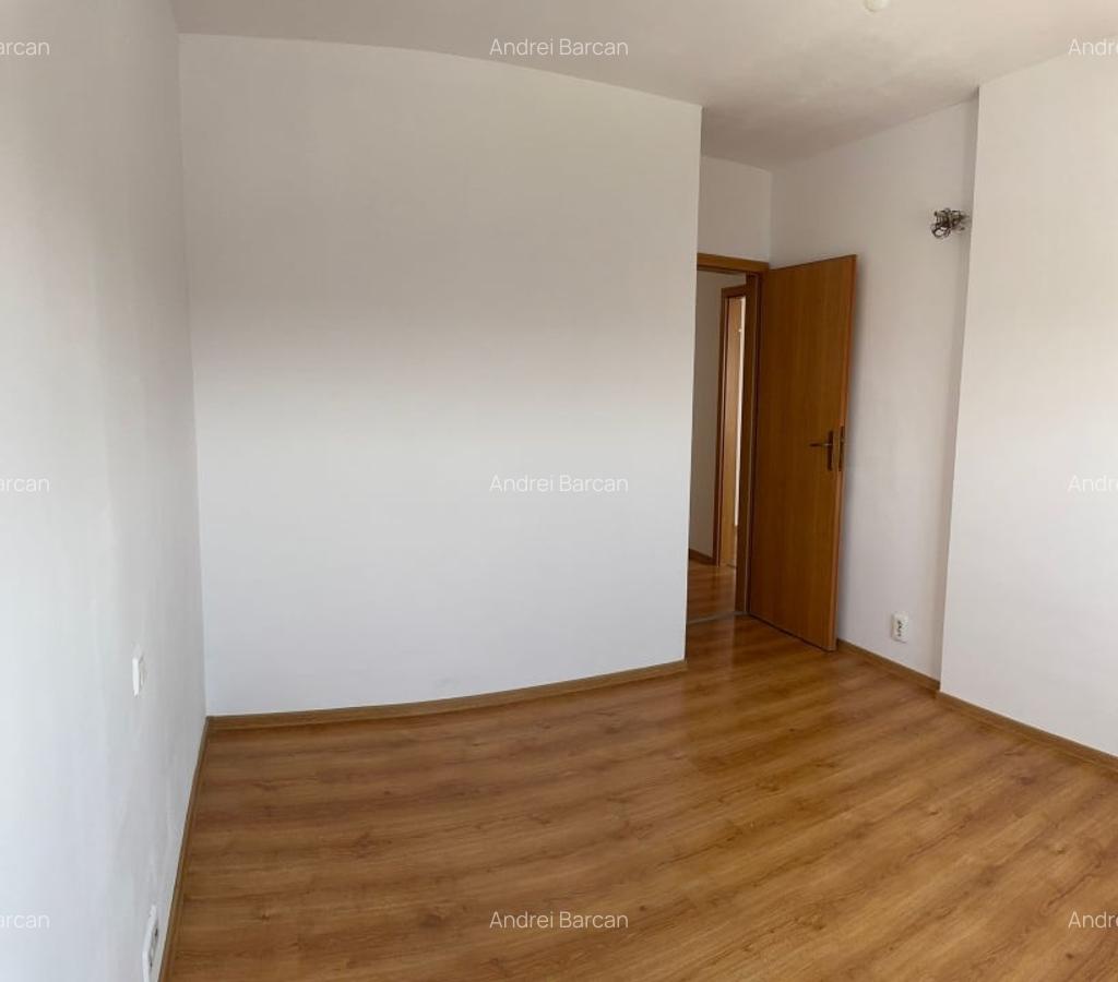 Vanzare 3 camere Planorama - 4
