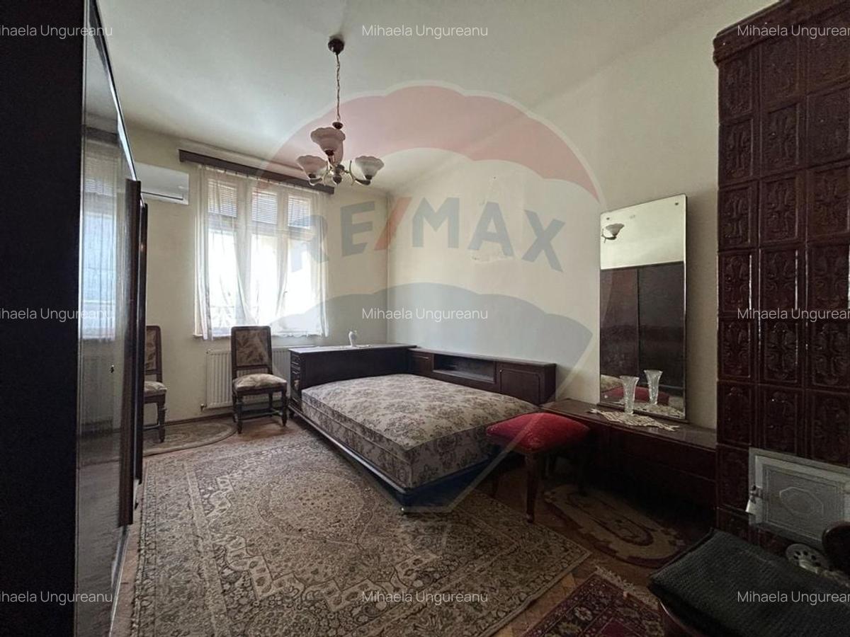 Casa / Vila cu 6 camere de vanzare in zona Dacia - 9