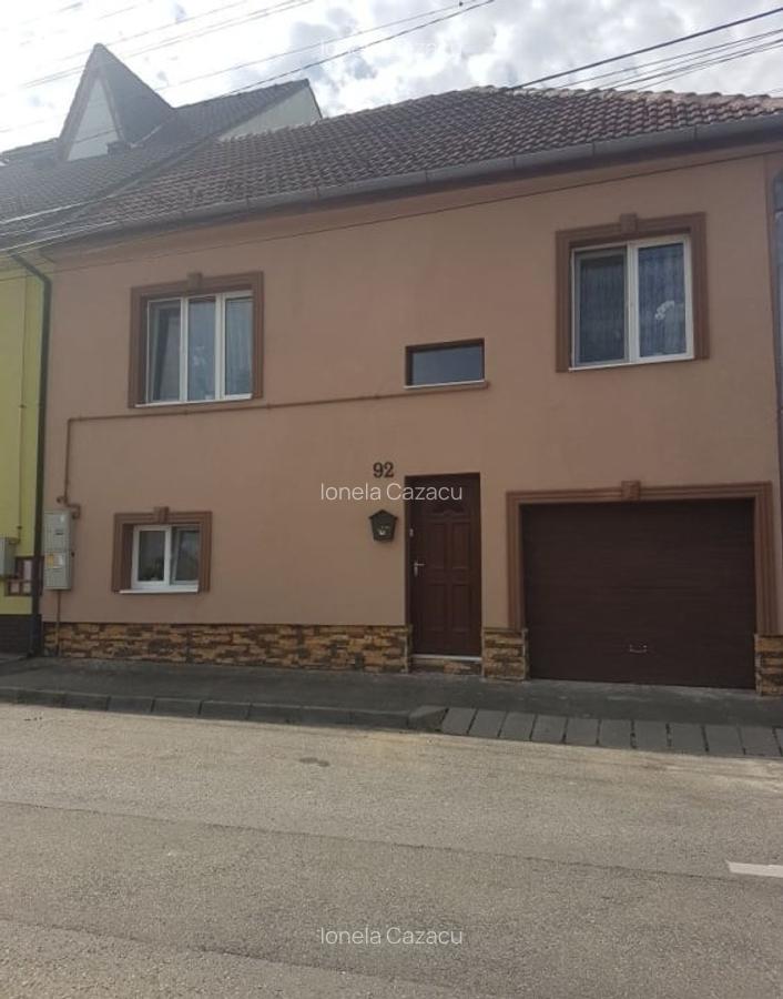 Casa individuala, zona Trei Stejari - strada linistita, curte, garaj, 4 camere - 2 Casa individuala, zona Trei Stejari - strada linistita, curte, garaj, 4 camere - 2
