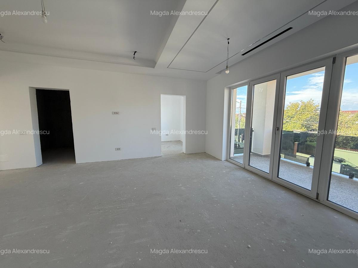 VILA 5 CAMERE - PIPERA - GRADINA - COMISION 0% - 5